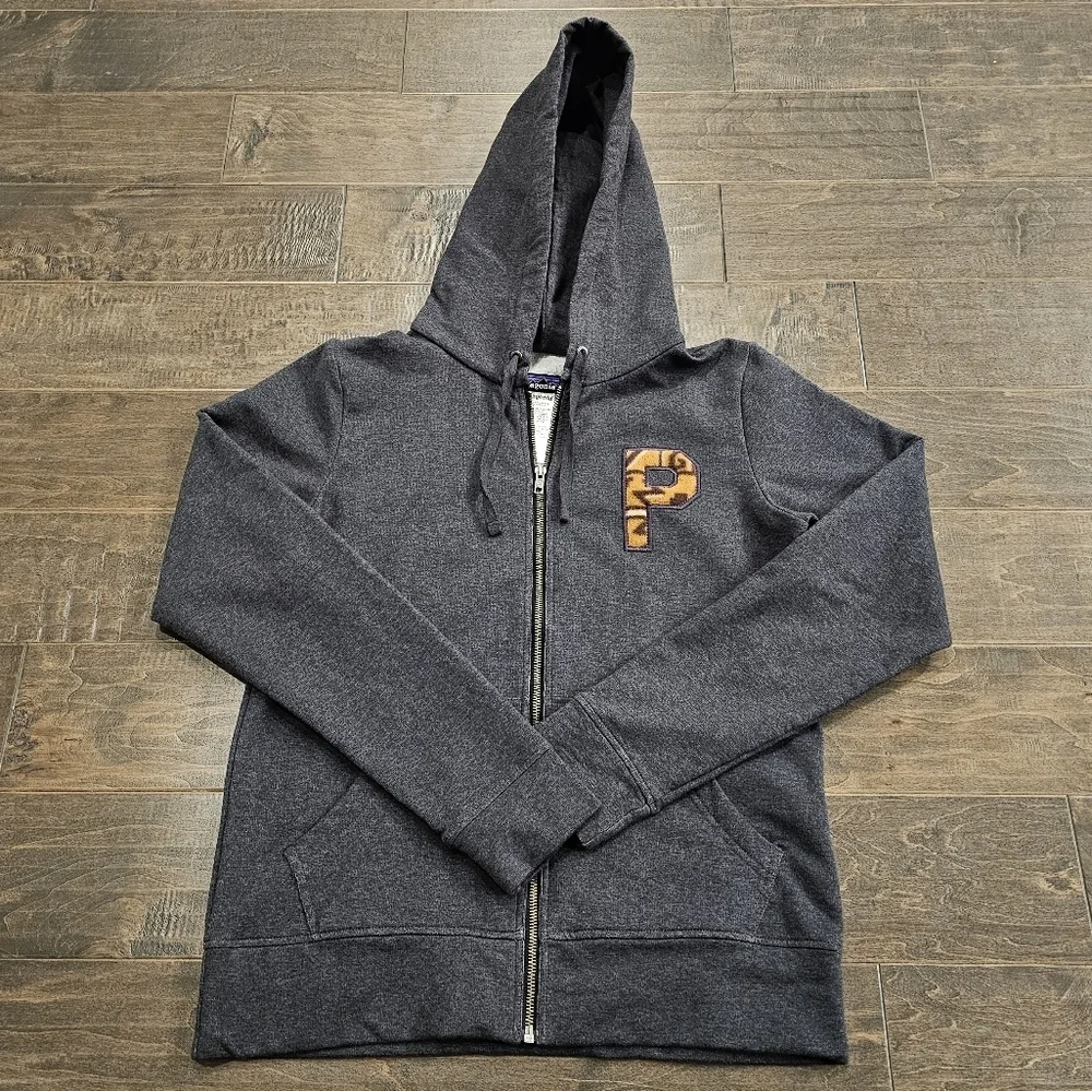 Patagonia Charcoal Full-Zip Hoodie with Orange 'P' Patch - Picture 2 of 7